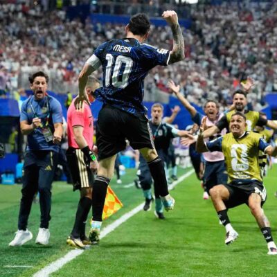 Messi vs Inglaterra - Celebración